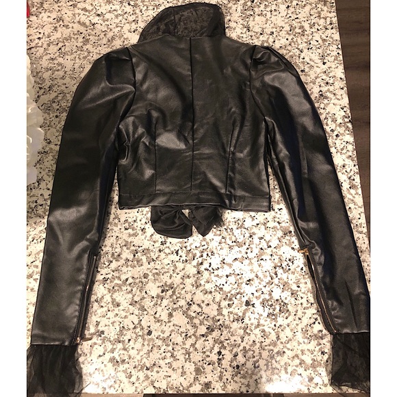 NWT Cropped Vegan Leather Blazer- Black (S) - Picture 10 of 10